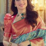 Tamannaah Instagram - Happy Pongal and Makar Sankranti everyone! May the sweetness of sugarcane and the spirit of the harvest bring you abundant joy and prosperity. Wishing you moments of happiness, togetherness, and endless festivities. #pongal #pongalwishes #pongalcelebration #pongalcelebrations #pongalwishes #pongalfestival #pongal2024 #pongaloffer #pongalcollection #DiademWishes #TamannaahSpeaks #FestiveVibes #ShopDiadem #Diadempongalcollection #Diadem