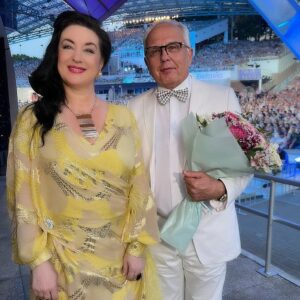 Tamara Gverdtsiteli Instagram - #тамарагвердцители#гвердцители#продюсер#сергейпудовкин#кимбрейтбург#белоруссия#витебск#открытиефестиваля#музыка#живойзвук