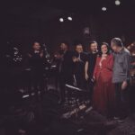 Tamara Gverdtsiteli Instagram - Друзья! Делюсь с Вами фотографиями с потрясающего "Квартирника у Маргулиса". Кто смотрел? Какое произведение запомнилось больше всего? #нтв#квартирникумаргулиса#маргулис#тамарагвердцители#тв#съемка#живойзвук#продюсер#сергейпудовкин#москва#livesound Телеканал НТВ
