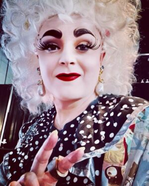 Tammie Brown Instagram - One week ago @rupaulsdragcon LA .. happy to announce that I have arrive safely in Puerto Vallarta México 🇲🇽 I’ll be here performing Time Machine my New show at the @act2pv May 21st, 24th and 29th three nights only celebrating pride 🏳️‍🌈🏳️‍⚧️ https://www.act2pv.com/ get your tickets 🎫 

 #notgrooming #queenwithacause #nationaltreasure #freeorcas #freelolita #protectpuvungna #boycottpalmoil #savetheorangutans