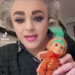 Tammie Brown Instagram - Holiday Sparkle ✨ Austin, Texas this Friday December 22nd and Saturday the 23rd at @vortex_rep get your tickets 🎫 through @fullgalloparts .. I also will be having a very special guest @cynthialeefontaine .. book your @cameo someone special for a lovely Christmas gift 🎁 or if you’re Jehovah’s Witness you can totally get a peptalk .. I mean, come on Jesus isn’t the only one celebrating your birthday .. #queenwithacause #notgrooming #nationaltreasure #queericon