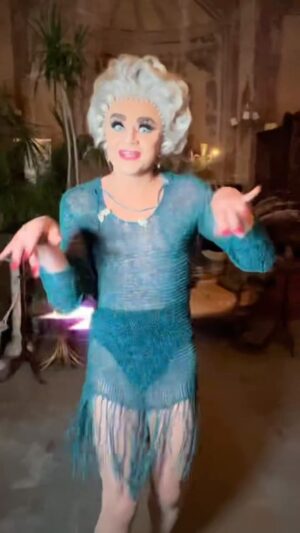 Tammie Brown Instagram - Holiday Sparkle Tour 🎉🎊 
1/12 Minneapolis, Minnesota presented by and tickets through @flipphoneevents 
7/12 Los Angeles, California at the @elcidsunset tickets available in my bio here on Instagram 
8/12 San Diego, California at the @urbanmos 
10/12 San Francisco, California at the @theoasissf tickets are now available on The Oasis website 
14/12 Phoenix, Arizona at CB Live presented by and you can get your tickets @flipphoneevents 
16&17/12 Atlanta, Georgia presented by @wussymag @wussyevents 
22&23/12 Austin, Texas @vortex_rep presented by in tickets available through @fullgalloparts 
Spread the word  Chispas ✨
Book your @cameos holiday messages, and lots of greetings happy birthday wishes anniversaries !! 
I am extending the Tammie Brown buy one get one free, Tammie Brown  facial impressions order now ..