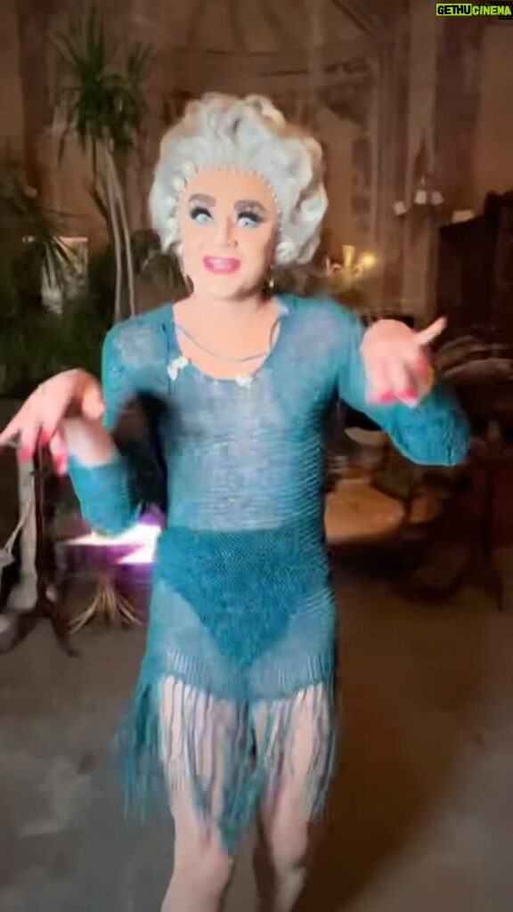 Tammie Brown Instagram - Holiday Sparkle Tour 🎉🎊 1/12 Minneapolis, Minnesota presented by and tickets through @flipphoneevents 7/12 Los Angeles, California at the @elcidsunset tickets available in my bio here on Instagram 8/12 San Diego, California at the @urbanmos 10/12 San Francisco, California at the @theoasissf tickets are now available on The Oasis website 14/12 Phoenix, Arizona at CB Live presented by and you can get your tickets @flipphoneevents 16&17/12 Atlanta, Georgia presented by @wussymag @wussyevents 22&23/12 Austin, Texas @vortex_rep presented by in tickets available through @fullgalloparts Spread the word Chispas ✨ Book your @cameos holiday messages, and lots of greetings happy birthday wishes anniversaries !! I am extending the Tammie Brown buy one get one free, Tammie Brown facial impressions order now .. Long Beach, California