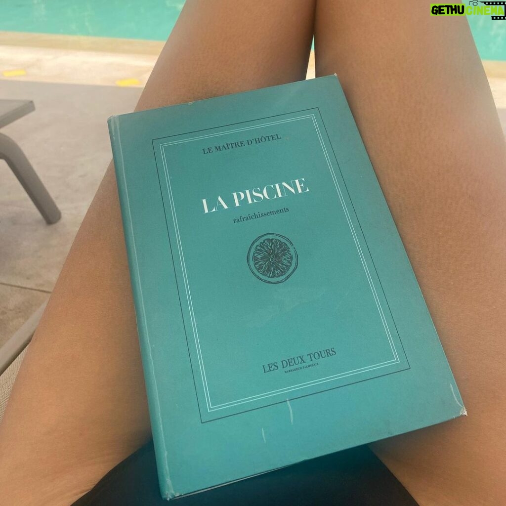 Tamy Emma Pepin Instagram - Les deux tours, make a wish 🌷 #CharlesBoccara #Marrakech #Détente Palmeraie Marrakech