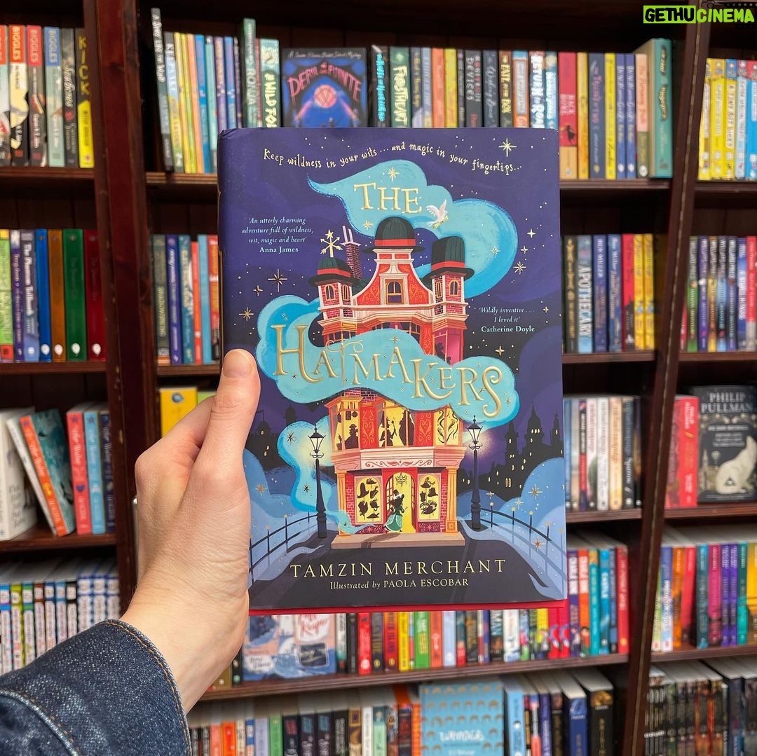 Tamzin Merchant - 1.1K Likes - Today is the first time I saw #TheHatmakers in the wild!
Finding it on a table in @dauntbooks in Marylebone was such a rush - there among other books! 🥰
I signed them too (I asked permission first, it wasn’t a guerrilla signing but I will do that one day) so there are several newly-signed copies of The Hatmakers now on the table at Daunt’s Marylebone!
Thanks to lockdowns, though my book was out on the 18th Feb, it’s taken me this long to actually see my book in an actual bookshop!
You can’t see my humongous smile, hidden under my mask, but it’s there. It looks like this: 😁