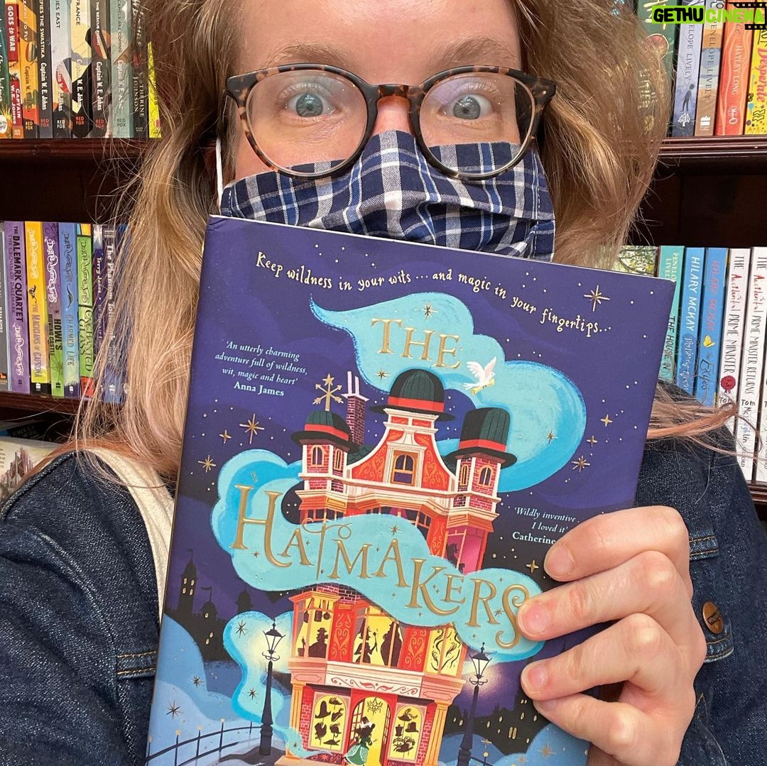 Tamzin Merchant - 1.1K Likes - Today is the first time I saw #TheHatmakers in the wild!
Finding it on a table in @dauntbooks in Marylebone was such a rush - there among other books! 🥰
I signed them too (I asked permission first, it wasn’t a guerrilla signing but I will do that one day) so there are several newly-signed copies of The Hatmakers now on the table at Daunt’s Marylebone!
Thanks to lockdowns, though my book was out on the 18th Feb, it’s taken me this long to actually see my book in an actual bookshop!
You can’t see my humongous smile, hidden under my mask, but it’s there. It looks like this: 😁