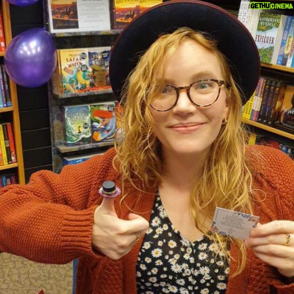 Tamzin Merchant Instagram - It’s #NationalHatDay today! HURRAH! ✨🎩✨ Here’s me wearing TWO hats - one on my head and the other on my thumb! My thumb hat is an amazing tiny work of handmade magic, created by the wonderful seller of books and creator of stunning window displays @literaryvegan 🤩 (And thereafter, a selection of some recent costume hats I have had the honour to have had upon my head.) HAPPY HAT DAY! 🥳✨🎩✨