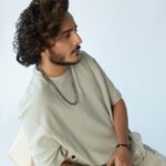 Tanishk Bagchi Instagram - My Mild Side! 🤍 📸 - @anamika_ Styling - @vibhutichamria MUA - @safasheikhbeauty Hair - @thakuramit190 Location - @mandarinstudios Outfit by @sense_the_store_