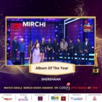 Tanishk Bagchi Instagram – So much love for the Music of Shershaah at 
#SmuleMirchiMusicAwards ❤️
Gratitude and Respect🙏🏼 

@filmy.mirchi @mirchiworld @azeemdayani #raataanlambiyan