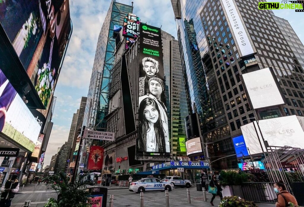 Tanishk Bagchi Instagram - The Frenzy Continues. Thank you @Spotify @SpotifyIndia for taking Raatan Lambiyan Chill Mix to the NYC, Time Square, BillBoard. Thank you all for the love! @jubin_nautiyal @azeemdayani @bandbaaja @sonymusic @hanitabhambri @rio.ghosh @grnrbdi