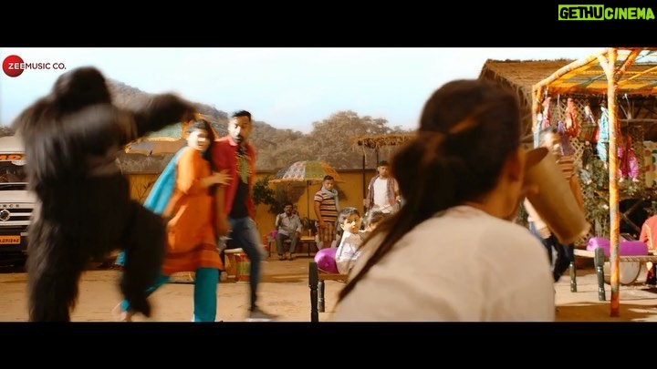 Tanishk Bagchi Instagram - If there’s any song you want stuck in your head, it’s this one! Toto’s latest, One 2 One 2 song out now! @excelmovies @aadarjain @apnabhidu @shlokkapandit10 @_iamelnaaz_ @i_pankaj_saraswat_ @ritesh_sid @faroutakhtar @rajpalofficial @siddhanthkapoor @bharat_ganeshpureofficial @jariwalladarshan @vishalrr @kassimjagmagia @tanishk_bagchi @nakash_aziz @vayurus @zeemusiccompany