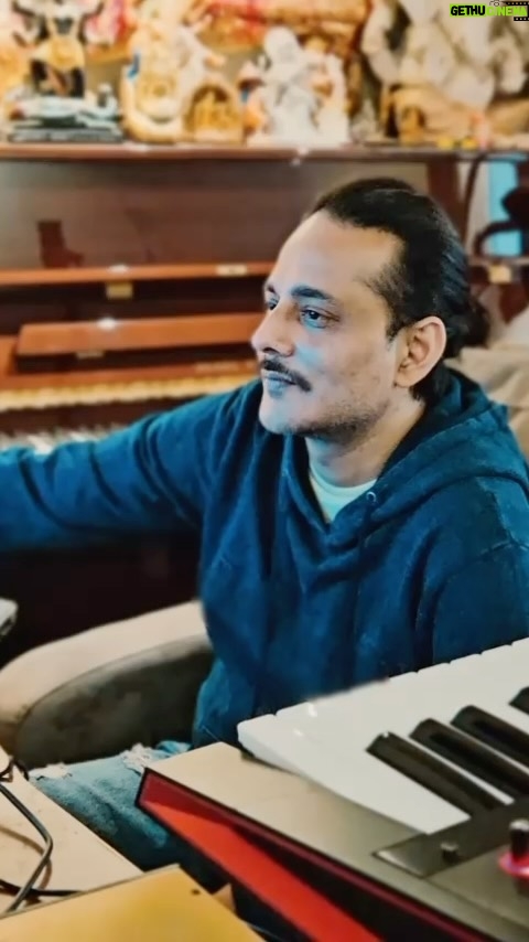 Tanishk Bagchi Instagram - Kayyi lambi raatein kaati hai to make it where we are today. And I think itโs time for an anthem that fits this dil ki more maangne waali feeling, right? What say @anupammittal.me? Stay tuned! ๐ #yehdilmaangemore #comingsoon