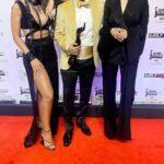Tanishk Bagchi Instagram - The @filmfare red carpet reel with the OG’s @tanishk_bagchi @zarakhan @karansinghchhabra #aafat #filmfare #2022 #bollywood #shershaah #meta #tanishkbagchi #zarakhan #liger @instagram @meta @mrmakhana @dharmamovies #aartikhetarpal Mumbai, Maharashtra