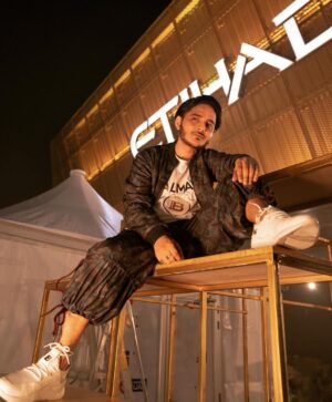 Tanishk Bagchi Instagram - Are you guys ready for tonight? 
We are 🔥 @iifa #iifarocks @etihadarena.ae #abudhabi @wizcraft_india 

Lensed by @adnan.a.abbas 
Creative consultant @pallakhshah 
Glam by @safasheikhbeauty 
Hair by @little_hair_poetry 
Wearing @siddhantagrawallabel 
Styled by @vibhutichamria