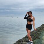 Tannaz Davoodi Instagram - 🦀✨️ • • • • • • #Southend #summer #southendseafront #holiday #birthday #seaview #sealovers #outfitoftheday #throwback #southendonsea #tommyhilfiger #sheingals #shein #sheinhaul #love #iranian #Persian #brunettegirl #blonde #fashion #longhair #fashionstyle #fashionista #model #photooftheday #photo #photoshoot #view #unitedkingdom
