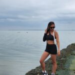 Tannaz Davoodi Instagram - 🦀✨️ • • • • • • #Southend #summer #southendseafront #holiday #birthday #seaview #sealovers #outfitoftheday #throwback #southendonsea #tommyhilfiger #sheingals #shein #sheinhaul #love #iranian #Persian #brunettegirl #blonde #fashion #longhair #fashionstyle #fashionista #model #photooftheday #photo #photoshoot #view #unitedkingdom