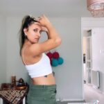 Tannaz Davoodi Instagram - Ok so a lot of you don’t know that my first dance style was belly dance I started dancing when I was around the age of 3/4, Sadly I never focused on belly dance anymore.. And some time ago I was just playing around here and enjoying one of my fave songs. But it made me realise how much I want to get back to belly dance but more professional and I promise you guys to come with something much and much better soon🙏🏽 • • • #persian #irani #iranian #persiangirl #dance #dancer #dancing #bellydance #brunette #brunettegirl #loveyourbody #loveyourself #love #challenge #hipsdontlie #shakira #blond #blonde #london #tiktok #tiktokdance London, United Kingdom