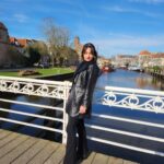 Tannaz Davoodi Instagram - 📍Zwolle 🛍 ♡ ♡ ♡ ♡ ♡ #zwolle #thenetherlands #shopping #style #fashion #longhair #blonde #brunette #brunettegirl #holiday #backhome #home #zwollecentrum #model #photo #photooftheday #love #leather #leatherjacket #smile #tommyhilfiger #heels Zwolle, Netherlands