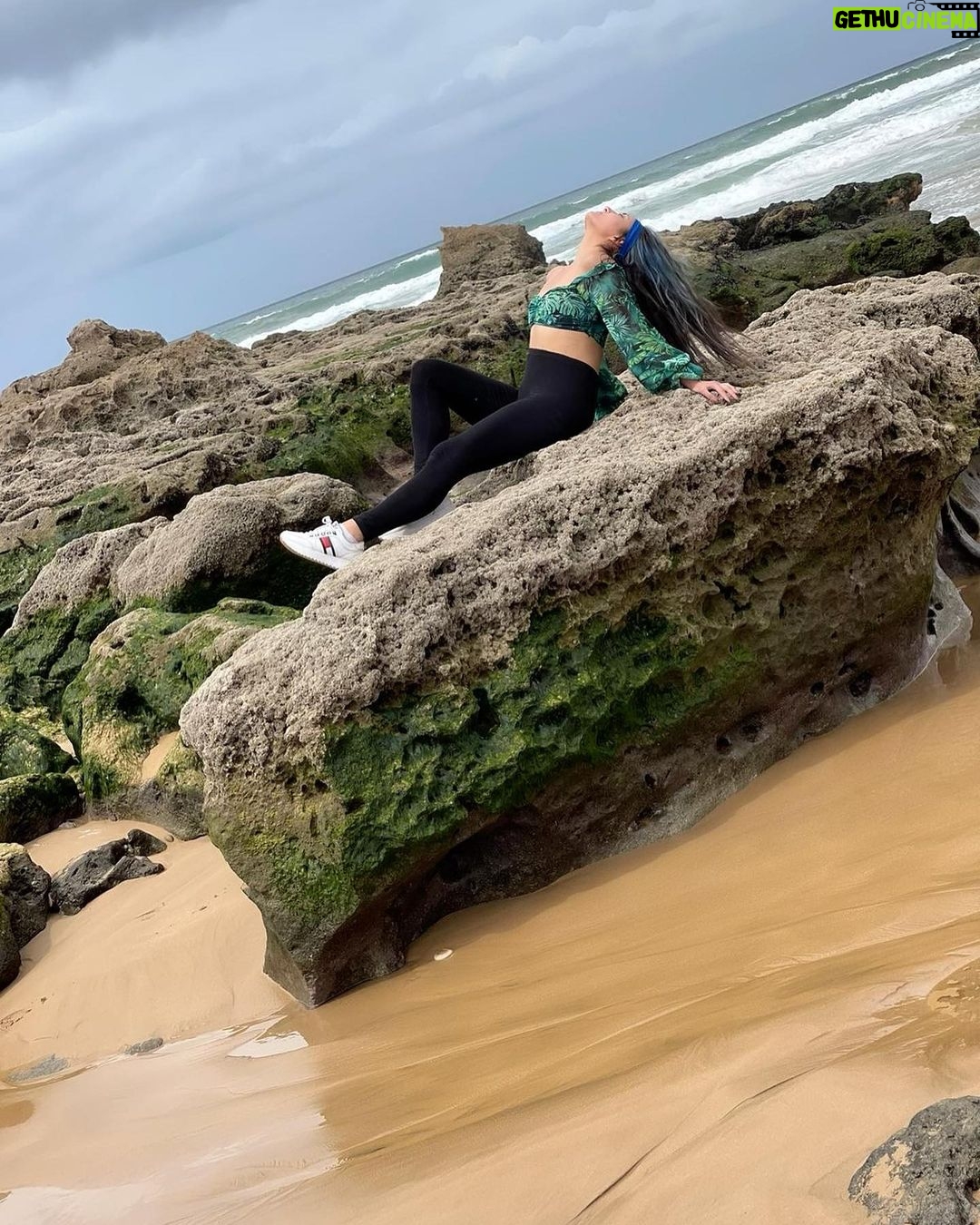 Tannaz Davoodi Instagram - Morocco 1 year ago today, Met lovely new friends and had a great timeš Definitely need to go back againā¤ļø ⢠⢠⢠⢠⢠#morocco #agadir #moroccotravel #moroccotrip #agadirmorocco #snake #beach #holiday #fun #dance #dancer #dilbar #dilbardilbar #fashion #bluehair #persian #love #goodtimes #friends #hotelarganaagadir #1yearold Agadir, Morocco