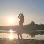 Tannaz Davoodi Instagram - Dance meri Rani - coming soon👑 ♡ ♡ ♡ ♡ ♡ #dancemerirani #dancemeriranichallenge #dance #dancer #dancing #dancecover #dancereel #dancereels #dancevideo #bollywoodstyle #bollywoodsong #bollywooddance #Beach #love #Indian #iranian #girl #sunset #photooftheday #photo #london #unitedkingdom #ruisliplido #Persian #persiangirl #brunette #brunettegirl United Kingdom (UK)