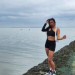 Tannaz Davoodi Instagram - 🦀✨️ • • • • • • #Southend #summer #southendseafront #holiday #birthday #seaview #sealovers #outfitoftheday #throwback #southendonsea #tommyhilfiger #sheingals #shein #sheinhaul #love #iranian #Persian #brunettegirl #blonde #fashion #longhair #fashionstyle #fashionista #model #photooftheday #photo #photoshoot #view #unitedkingdom