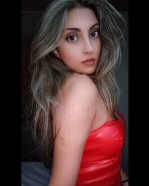 Tannaz Davoodi Instagram - L ♡ V E  Y ♡ U  A L L ♡

♡
♡
♡
♡
♡

#loveyouall #loveyou #love #persian #irani #iranian #persiangirl #iraniangirl #blonde #redtop #leathertop #sheingals #shein #sheinhaul #shahrukkhan #srk #prettyzinta #saifalikhan #kalhonaaho #bollywood #tannaz #tannazdavoodi #london #unitedkingdom