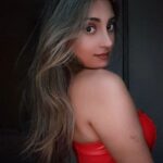 Tannaz Davoodi Instagram - L ♡ V E Y ♡ U A L L ♡ ♡ ♡ ♡ ♡ ♡ #loveyouall #loveyou #love #persian #irani #iranian #persiangirl #iraniangirl #blonde #redtop #leathertop #sheingals #shein #sheinhaul #shahrukkhan #srk #prettyzinta #saifalikhan #kalhonaaho #bollywood #tannaz #tannazdavoodi #london #unitedkingdom London, United Kingdom