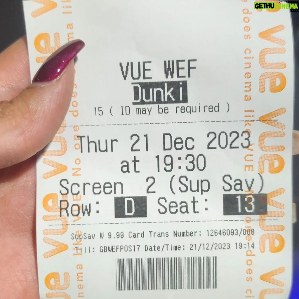 Tannaz Davoodi Instagram - Dunki🎬❤️ It's such an incredible movie with such a massive message 👏🏻 🙏🏻 Always great to see @iamsrk on big screen again😍 Thank you @uksrkuniverse_ for the invite💕🙏🏻 ♡ ♡ ♡ ♡ ♡ ♡ #Dunki #srk #shahrukkhan #shahrukh #kingofbollywood #taapse #bomanirani #love #India #bollywood #bollywoodmovies #bollywoodstyle #Persian #irani #iranian #persiangirl #iraniangirl #vue #cinema #movie #movienight #luttputtgaya #london #unitedkingdom #uksrkuniverse Vue Ciname Westfield