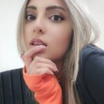 Tannaz Davoodi Instagram - Blonde Tannie🤭✨️ ☆ ☆ ☆ ☆ ☆ ☆ #newhair #blonde #newhairstyle #blondehair #blondie #girl #persian #iranian #irani #persiangirl #iraniangirl #iran #tehran #orange #guess #guessoutfit #hoodie #fashion #dokhtarirani #browneyes #love #instafashion #newme Tehran, Iran