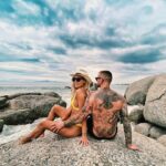 Tanya van Graan Instagram - How wonderful this journey around the sun…🌞💫🌍♐️ #365DaysOfBeingPresent🎁#BeyondGrateful❤️🎂🙏🏼 @martino_da_silvabjj 🙌🏼😎 Simon's Town