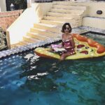Tanya van Graan Instagram - When people ask how do you learn lines and prep for night shoots on a boat?...i say whatever it takes! 🤷🏻‍♀️🍕🌊🎬😜 #pizza #whateverfloatsyourboat #Capetownwinters #PreperationIsKey 😎🎥#Syfy🎬🚢