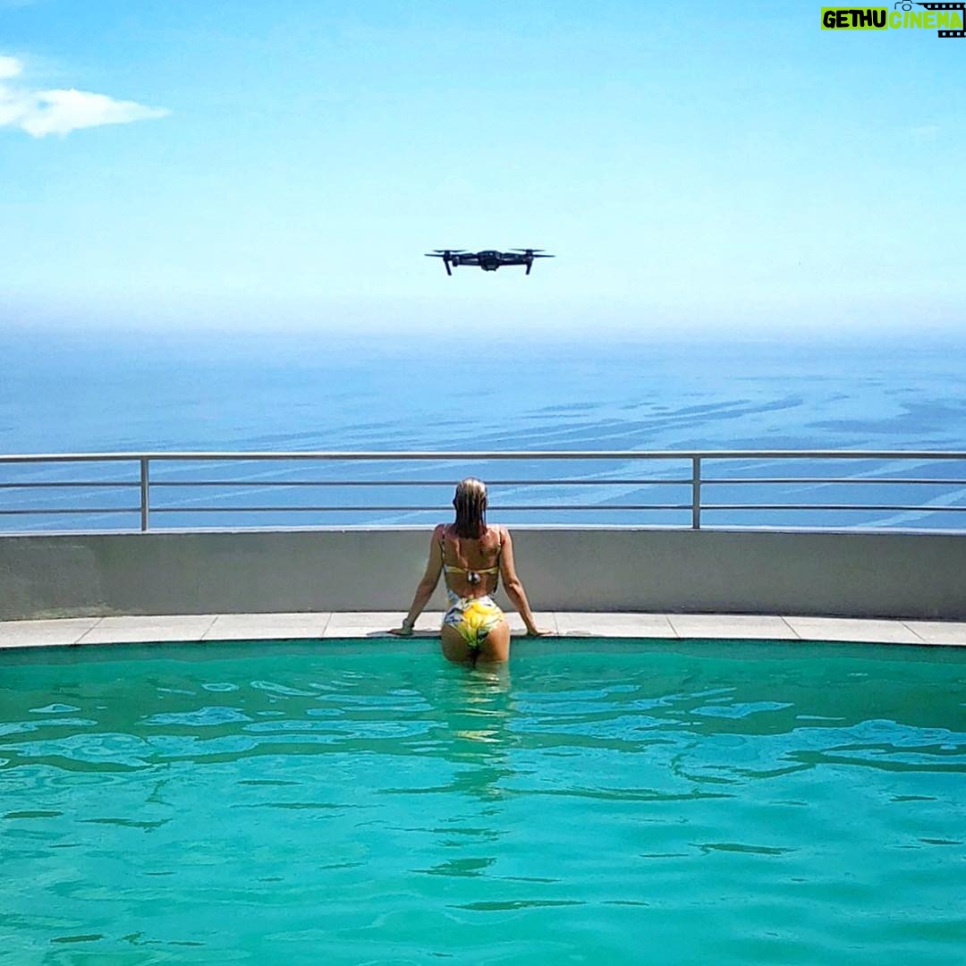Tanya van Graan Instagram - See that line where the sky meets the sea...it sure makes me wanna quote Moana every time ! 🤔🌊⛵️🦈 #OceanCalling #DrawnToTheWater #WaterisLife