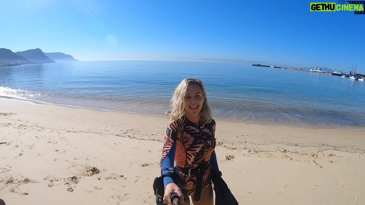 Tanya van Graan Instagram - Winter days like these…💙🙏🏼 #CapeTown #Freedive #ExploringWonderland #🐇 #OceanLovers