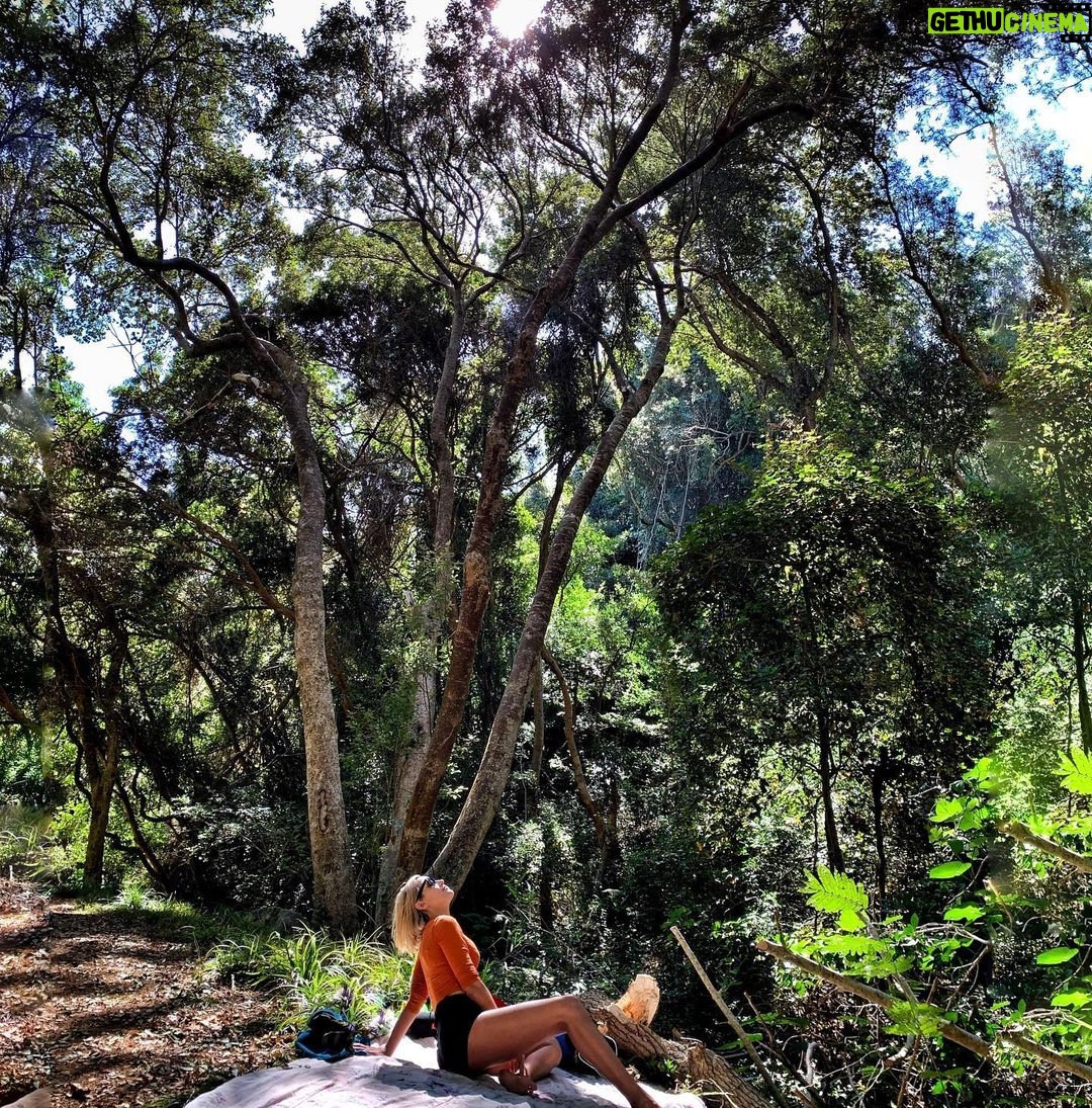 Tanya van Graan Instagram - Health is not simply the lack of sickness...❤️ #GreensForTheSoul💚 #WeBeDancingInTheRain 😎😎🌈