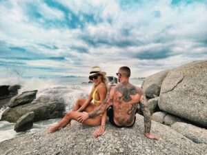 Tanya van Graan Instagram - How wonderful this journey around the sun…🌞💫🌍♐️

 #365DaysOfBeingPresent🎁#BeyondGrateful❤️🎂🙏🏼
@martino_da_silvabjj 🙌🏼😎