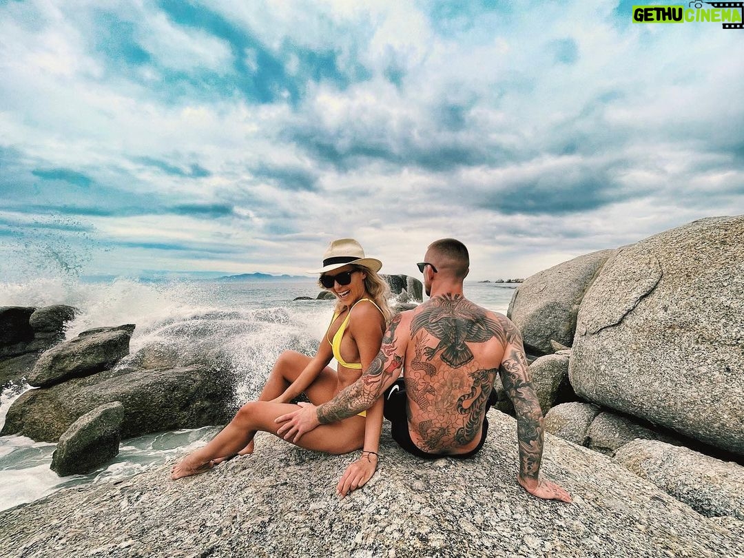 Tanya van Graan - 1.4K Likes - How wonderful this journey around the sun…🌞💫🌍♐️
#365DaysOfBeingPresent🎁#BeyondGrateful❤️🎂🙏🏼
@martino_da_silvabjj 🙌🏼😎
