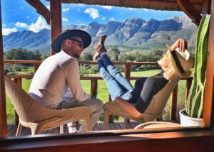 Tanya van Graan Instagram - There is no time to be bored in a world as beautiful as this...🌍💚⛰🐎🙏🏼 #Gratitude #TakeTime #BreakAway #NatureForTheSoul @mountain.cabin 👌🏼