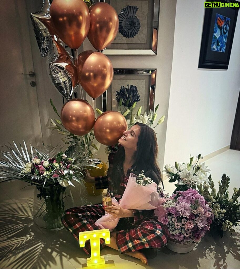 Tara Sutaria Instagram - Day one… Thank you for sooo many notes, flowers and tons of love…. #APURVA is now all yours on @disneyplushotstar and we are so touched by the response already! 🌺✨