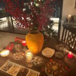 Tara Sutaria Instagram - Have yourself a merry little Christmas.. Let your heart be light.. From now on, your troubles will be out of sight ♥️🎄✨ Here’s how I hosted our first Christmas soirée at home this year. I designed a tablescape that felt warm and elegant, we have two trees, (one is hardly enough!) and our menu was turkey with horseradish, cranberry and gravy, pies and a maple fig salad, crispy roast potatoes, honey glazed ham, a gorgeous gratin, salmon wreaths and olive and ementhal sticks, rum soaked mince pies, a chocolate log, pecan pie and all the trimmings one needs for a good old fashioned eve🍷🎄♥️