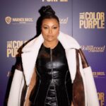 Taraji P. Henson Instagram - Counting my blessings this season 💜🙏🏾💜 Doing legacy work with people I respect, admire and LOVE IS THE DREAM!!! 💋💋💋💋 Who got their tickets to @thecolorpurple for Christmas Day?!?!!????