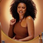 Taraji P. Henson Instagram - @tphbytaraji is more than a haircare brand and by telling our stories we continue to share what makes US beautiful🤎🤎🤎💆🏾‍♀️💆🏾‍♀️💆🏾‍♀️ #scalpcaresunday #tphbytaraji