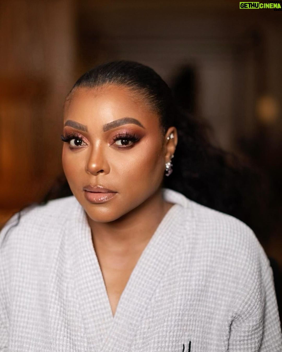Taraji P. Henson Instagram - FELT CUTE 💋💋💋 @saishabeecham @tymwallacehair @tphbytaraji #ELLEWIH #GRWM #BTS