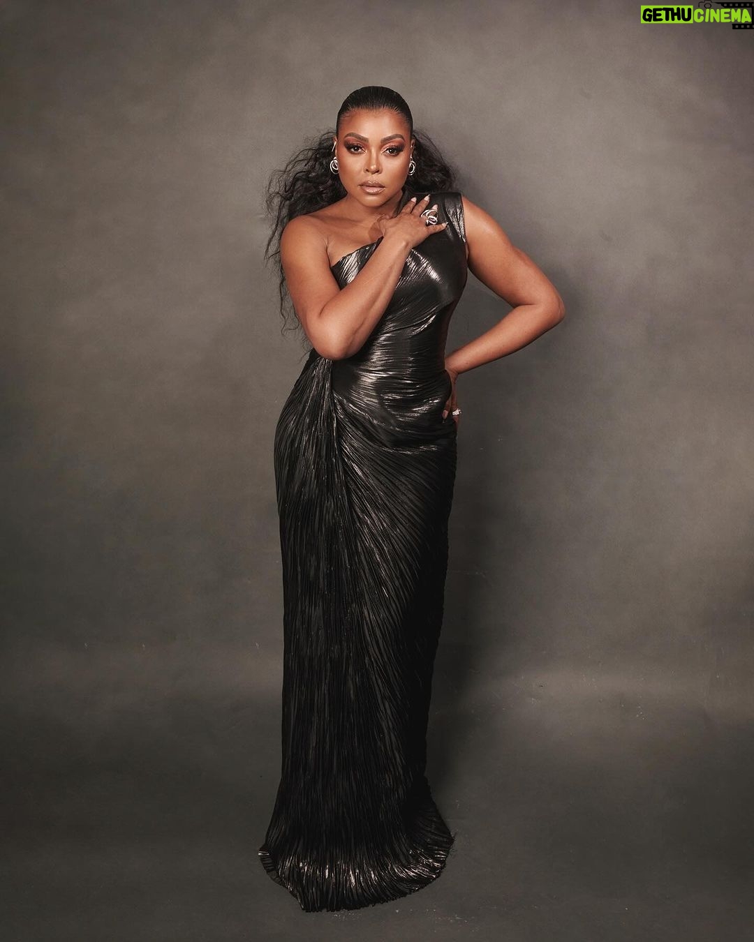 Taraji P. Henson Instagram - #AboutLastNight #ELLEWIH 🖤🖤🖤 @elleusa @thecolorpurple 📸 by @mr_dadams