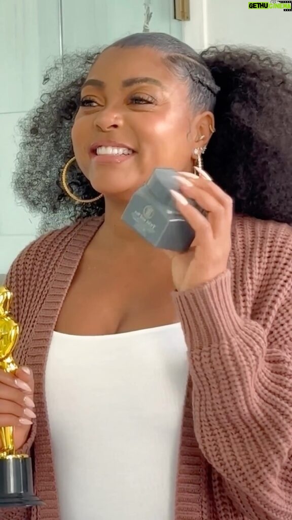 Taraji P. Henson Instagram - Twist and Set won the @allure’s Best of Beauty Award and we’re SO excited!!! Thank you Allure and the @tphbytaraji community for loving Twist and Set as much as I do ❤️❤️❤️🏆🏆🏆