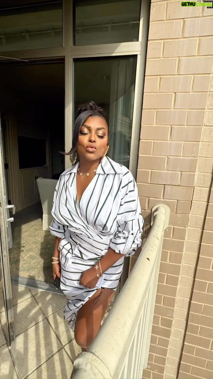 Taraji P. Henson Instagram - 💜💜💜💋💋💋 #Repost from @waymanandmicah • Taraji P Henson x Black Congressional Caucus Looks Dress: @etochs Shoes: @jimmychoo Suit: @boss Shoes: @manoloblahnik Glam @tymwallacehair @saishabeecham #waymanandmicah #tarajiphenson #boss #hugoboss #jimmychoo #manoloblahnik #etochs