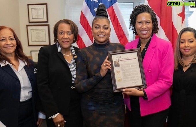 Taraji P. Henson Instagram - This work is so important to me. #iloveusforreal 🙏🏾🙏🏾🙏🏾💜💜💜💋💋💋 #Repost from @blhensonfoundation • We’re so proud to announce that the Mayor of DC @mayor_bowser has officially declared October 30th, 2023 as Taraji P. Henson Day 🎉 To recognize her hard work and dedication to the community. ✊🏾 @tarajiphenson has been a powerful voice for change. Her tireless efforts to empower, uplift, and advocate for the Black Community and create a more equitable society are truly inspiring. She calls on us to use our voices and to lead the way in making a difference in our communities. Special thanks to the Mayor’s Office and DC Mayor @mayor_bowser 🤎 Let’s keep pushing for progress! #TarajiPHensonDay #ThePowerOfWomen #LeadingTheChange #CreatingEquity 🖤 _ @blhensonfoundation #BLHF #BLHF5YEAR #DC #DMV #Blackmentalhealth #Healthymind #Blackmentalwellness #Blackjoy #Blackwomen #Blackmen #Joyisournorthstar 🌟