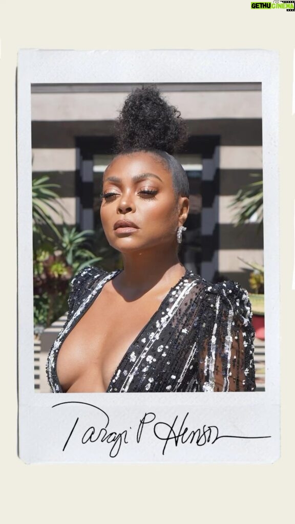 Taraji P. Henson Instagram - Our hair is a vessel of expression and y’all know I love switching it up for any occasion 💃🏾 🙏🏾 It tells a story about how we’re feeling, makes a statement, and completes an outfit! Always embrace the uniqueness and power of your hair #hairchameleon ✨✨ @tphbytaraji