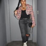 Taraji P. Henson Instagram - Walking through Aquarius Szn like… #happymonday #letsgetit 📸 @saishabeecham Makeup: @saishabeecham Hair: @tymwallacehair Nails: @customtnails1 Stylist: @waymanandmicah Producer: @sauntemakesithappen Products: @tphbytaraji