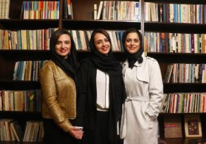 Taraneh Alidoosti Instagram - با غزل و گلاره. 🌸 
در افتتاحیه مجموعه فرهنگی راش.