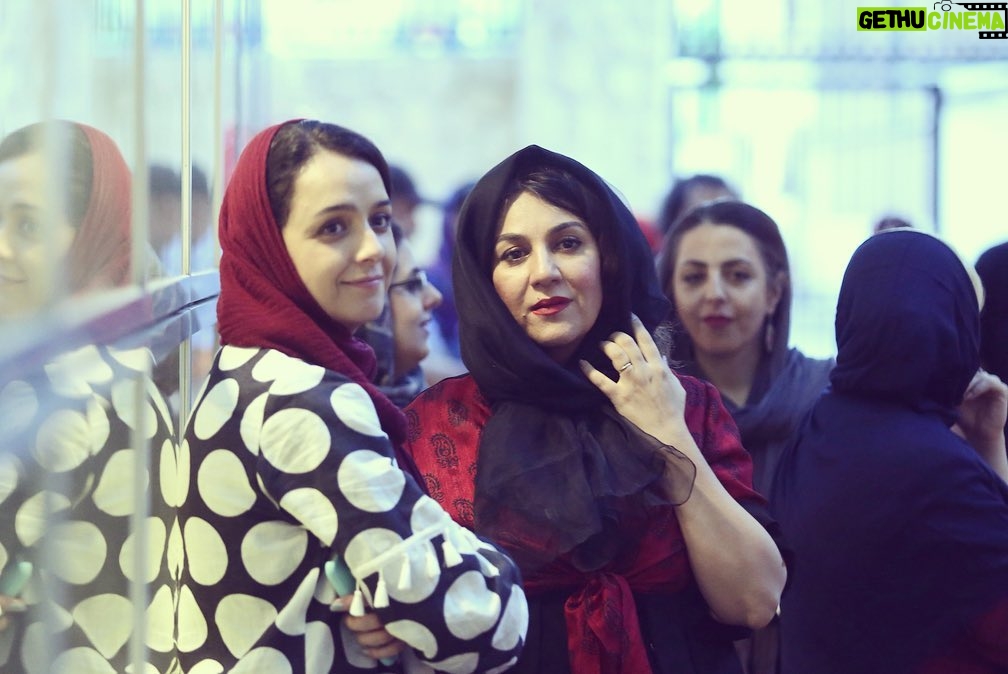 Taraneh Alidoosti Instagram - اجرای زیبای «خانه/موزه خیمهشب بازی» با مدیریت ستاره اسکندری و گروه مهربان زنبورک در خانه کودک راش. 🎭🎪 @rasplaycenter @rascenter عکسها از میلاد بهشتی Râš Cultural Complex مرکز فرهنگی راش
